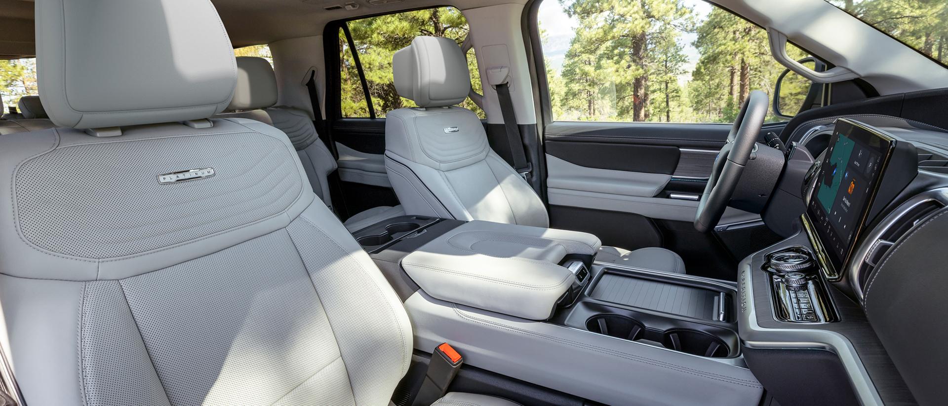 Intérieur du VUS Ford Expedition® Platinum™ 2027 