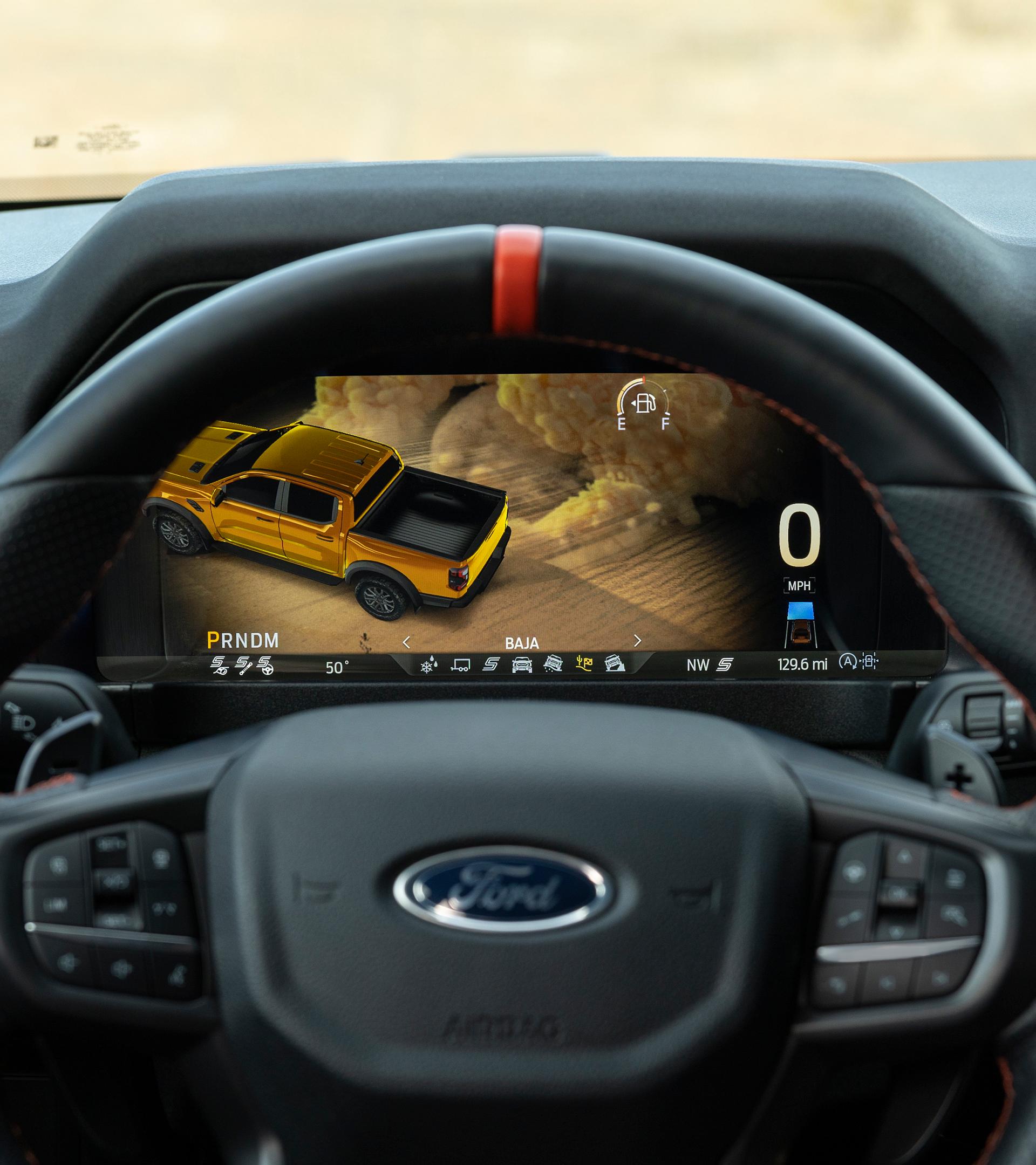 Gros plan de l’affichage du tableau de bord à l’intérieur du camion Ford Ranger® 2026