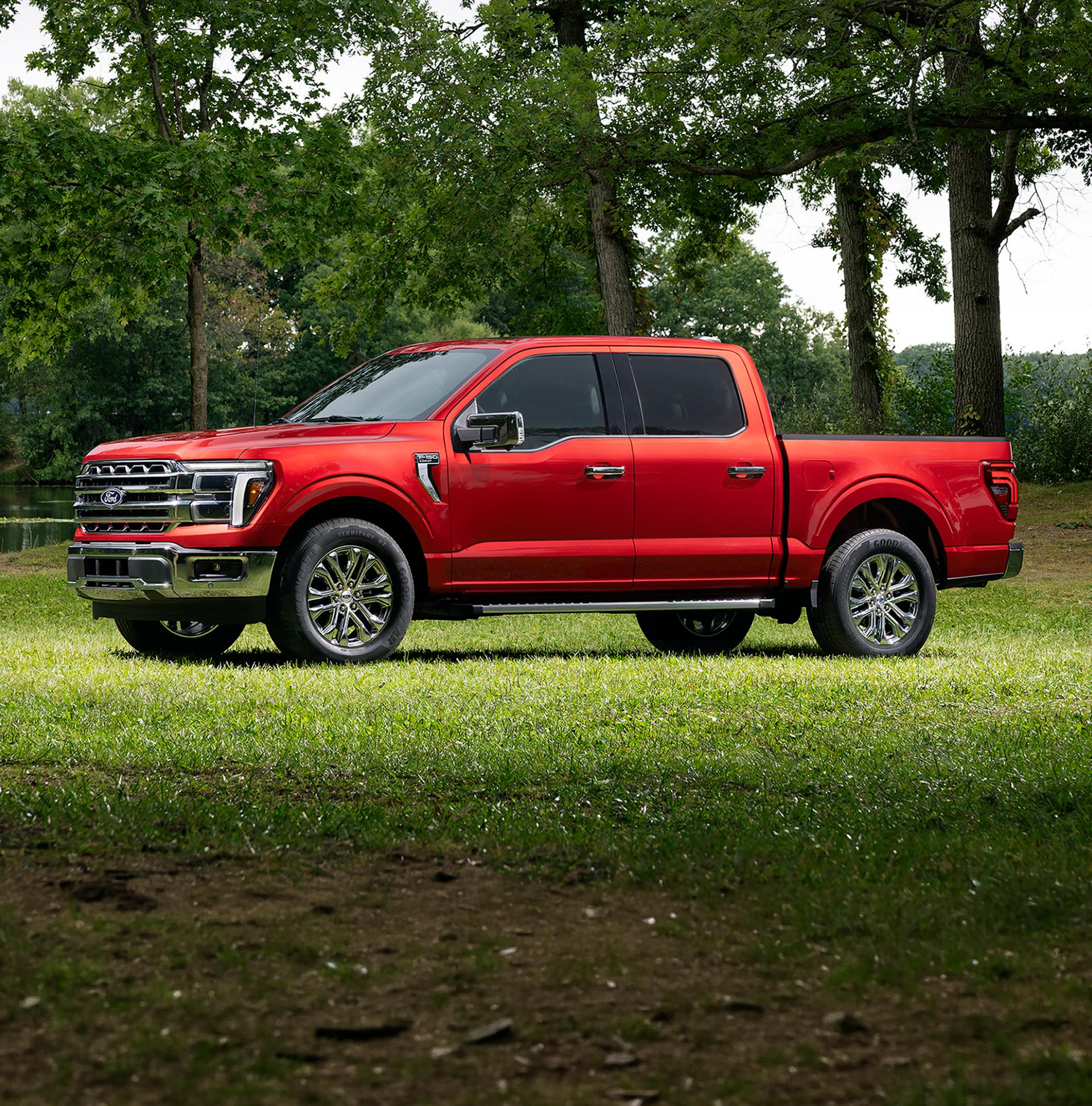 Modèle Ford F-150® Lariat® 2027 stationné dans un environnement boisé