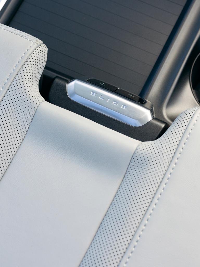 Console électrique Flex en option dans un VUS Ford Expedition® 2026