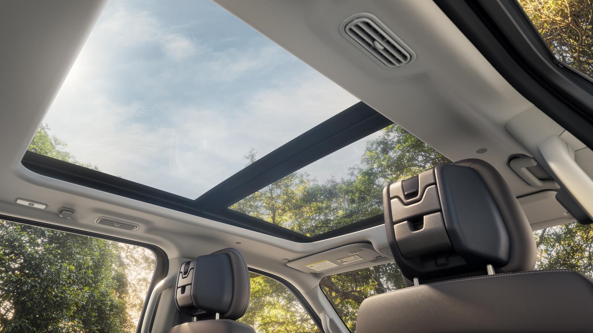 Toit panoramique Vista® en option sur le VUS Ford Expedition® 2027