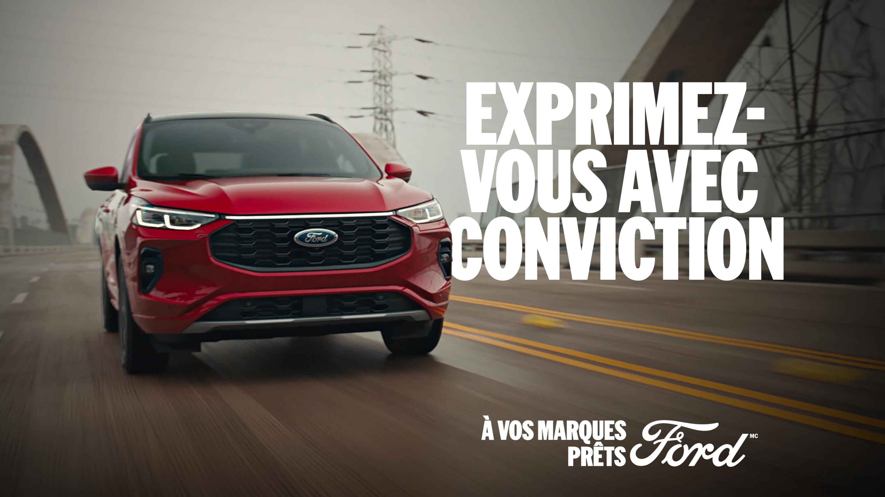 Vidéo d’un VUS Ford Escape® 2026 circulant sur la route.