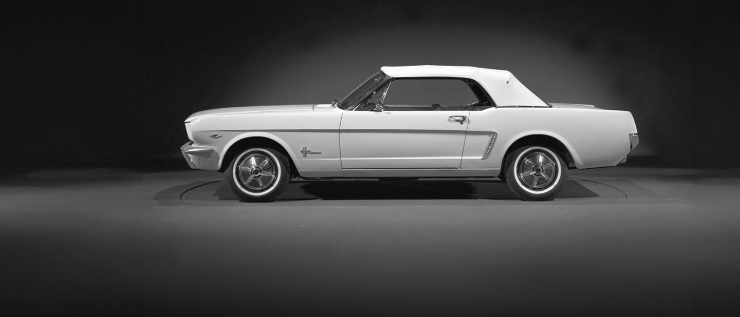 La Ford Mustang 1964. 
