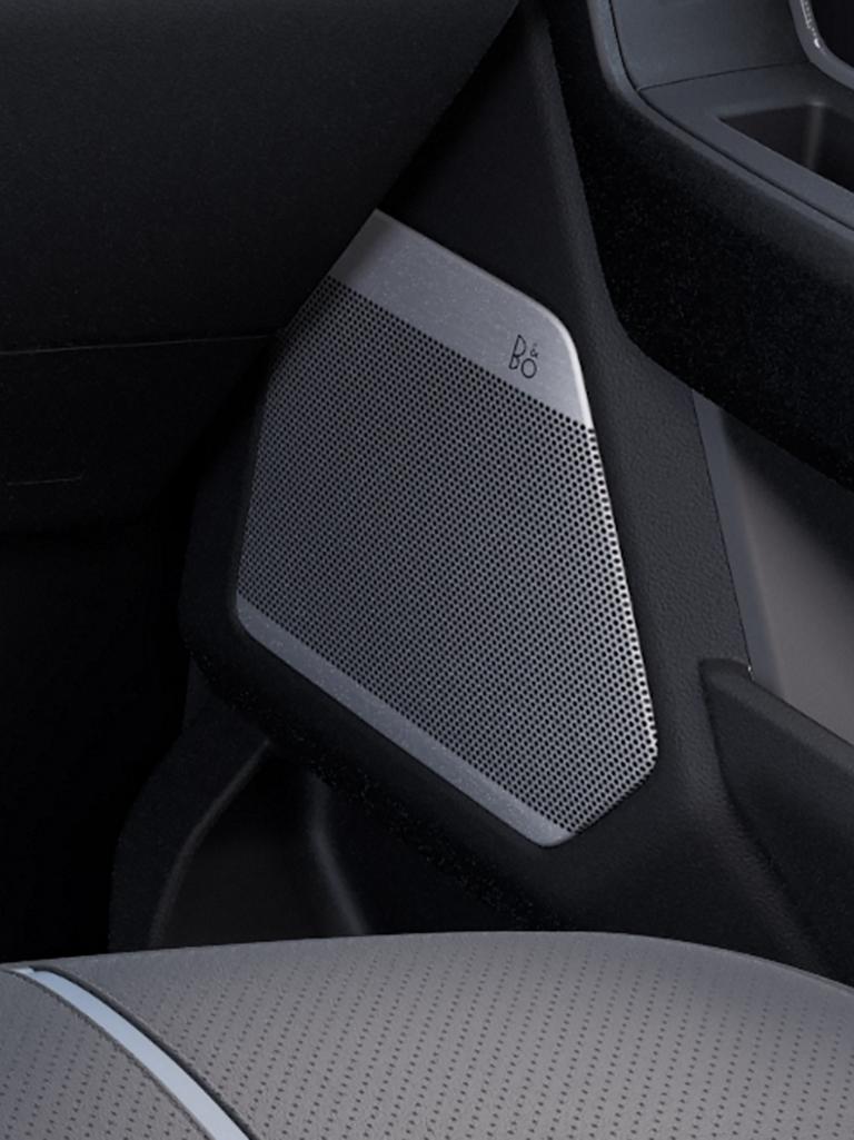 Gros plan des haut-parleurs de portière Bang & Olufsen®
