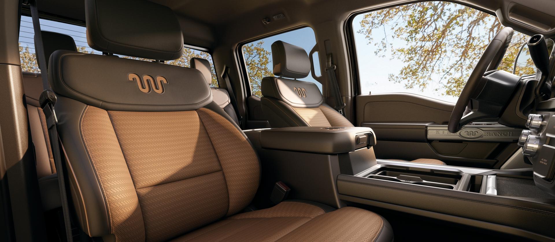 Intérieur du Ford Super Duty® F-250® King Ranch® 2026 en couleur Java