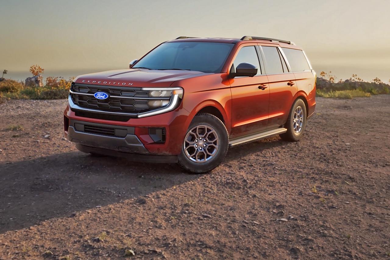VUS Ford Expedition® 2027 en bronze feu teint métallisé en option