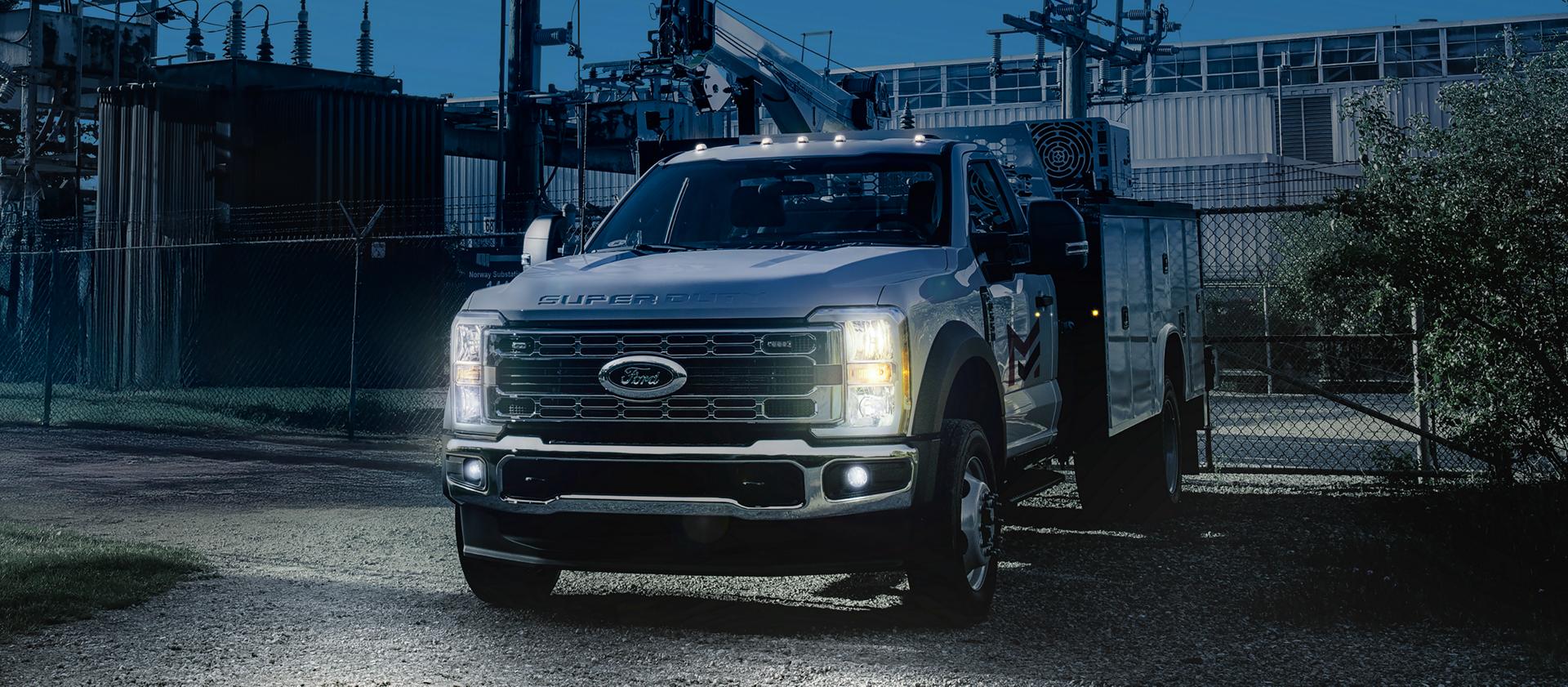 Un Ford Super Duty® à châssis-cabine 2026 avec l’ensemble propane