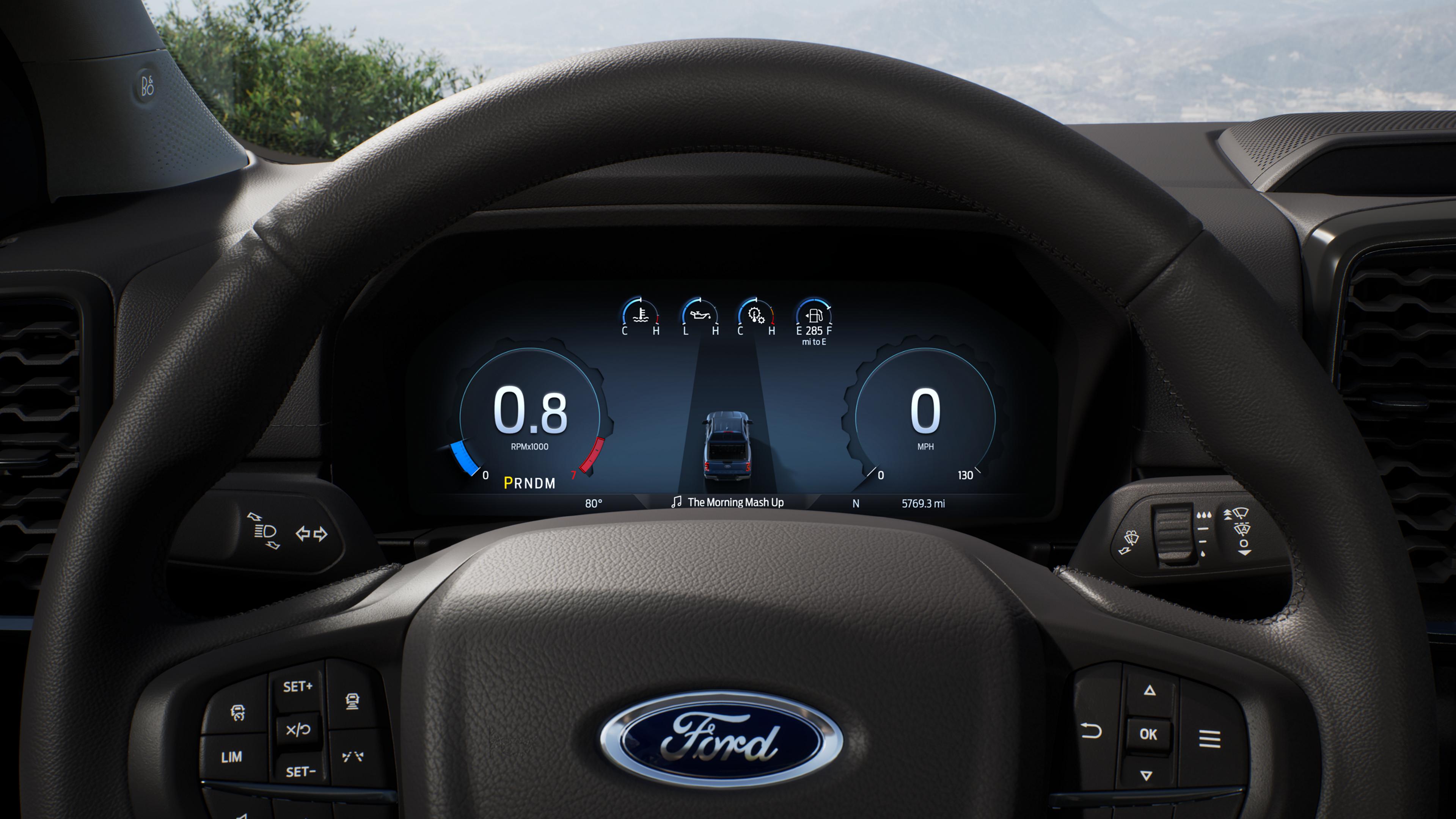 Gros plan du tableau de bord numérique de la camionnette Ford Ranger® 2025