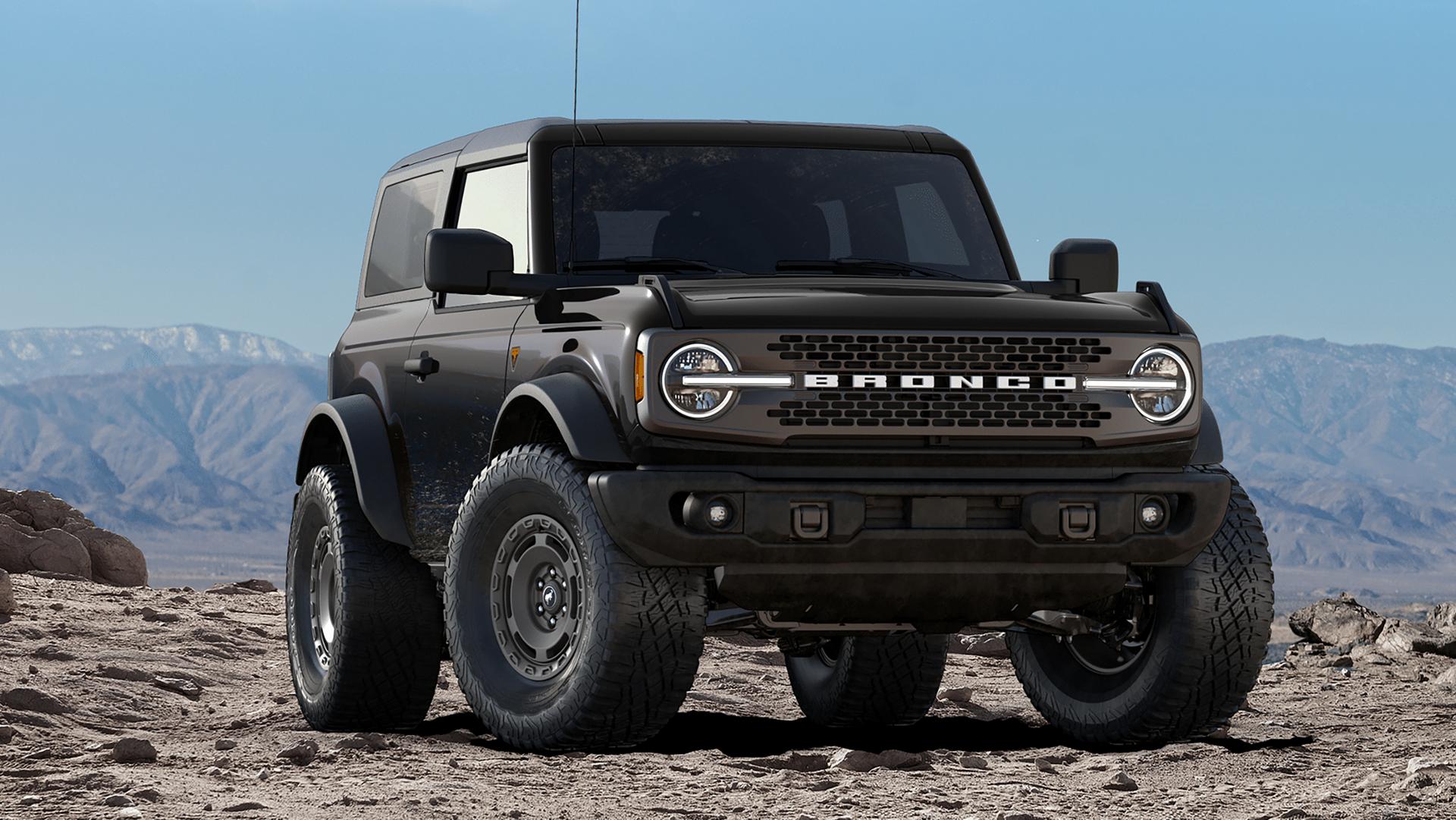 Un VUS Ford Bronco® 2025 stationné sur une vasière à côté d’une vue sur le canyon
