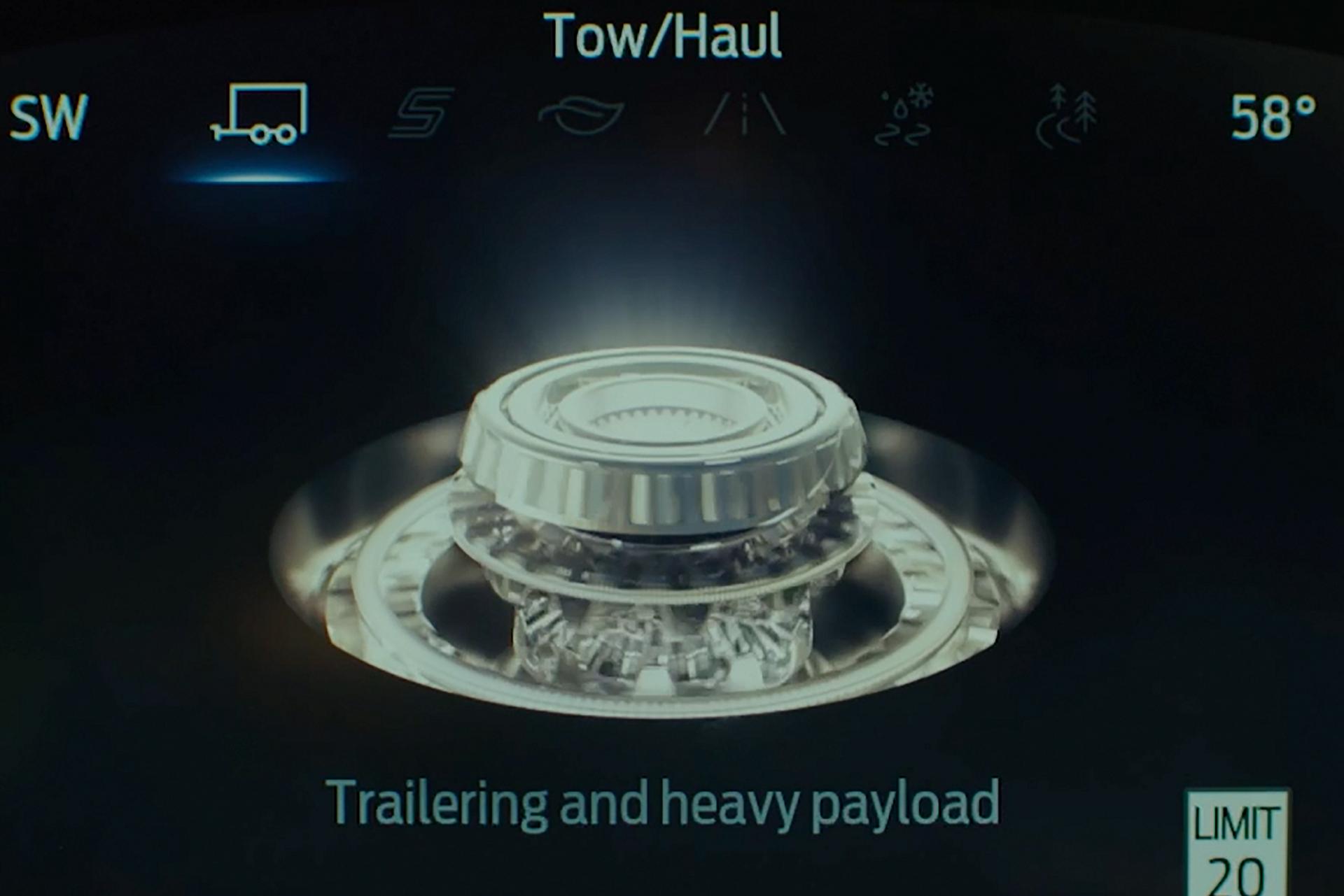 L’affichage du tableau de bord d’un VUS Ford Explorer® 2026, montrant le mode de traction/transport sélectionné