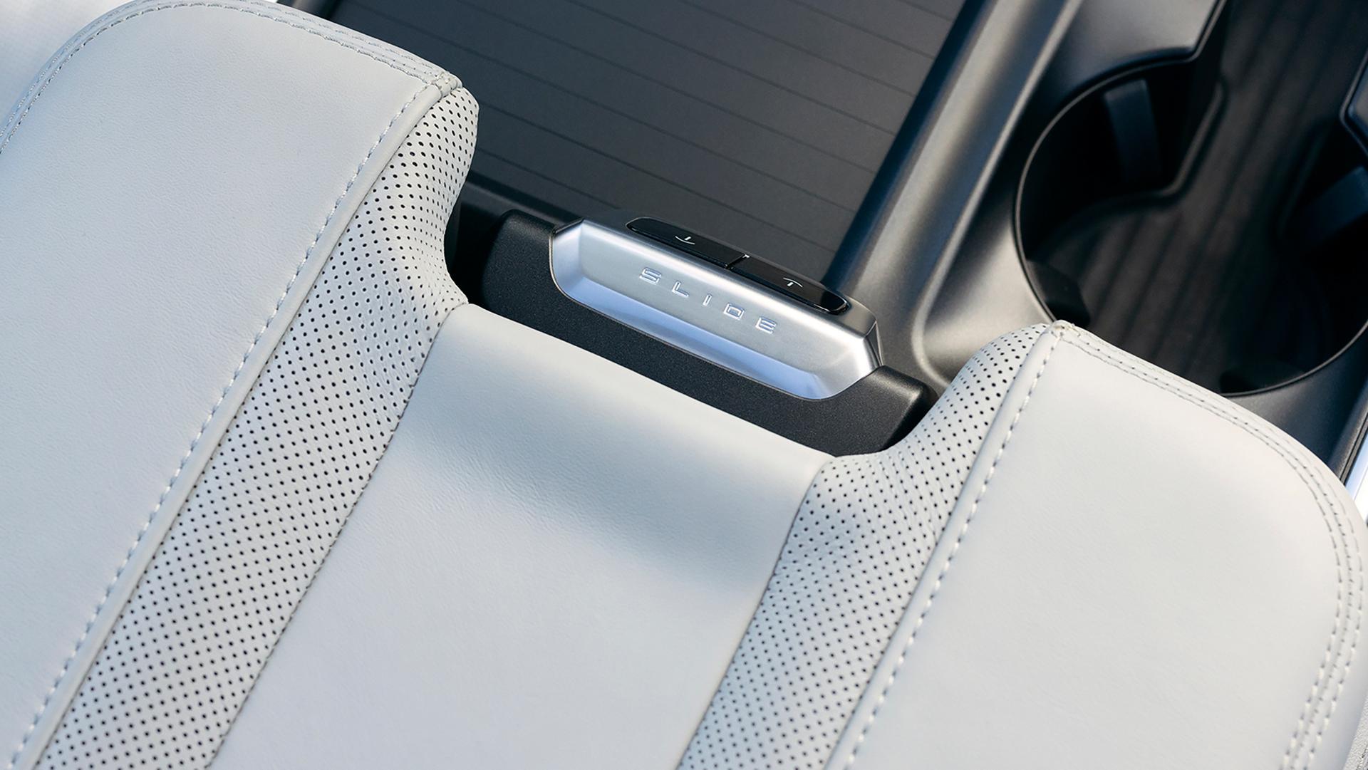 Console électrique Flex en option dans un VUS Ford Expedition® 2027