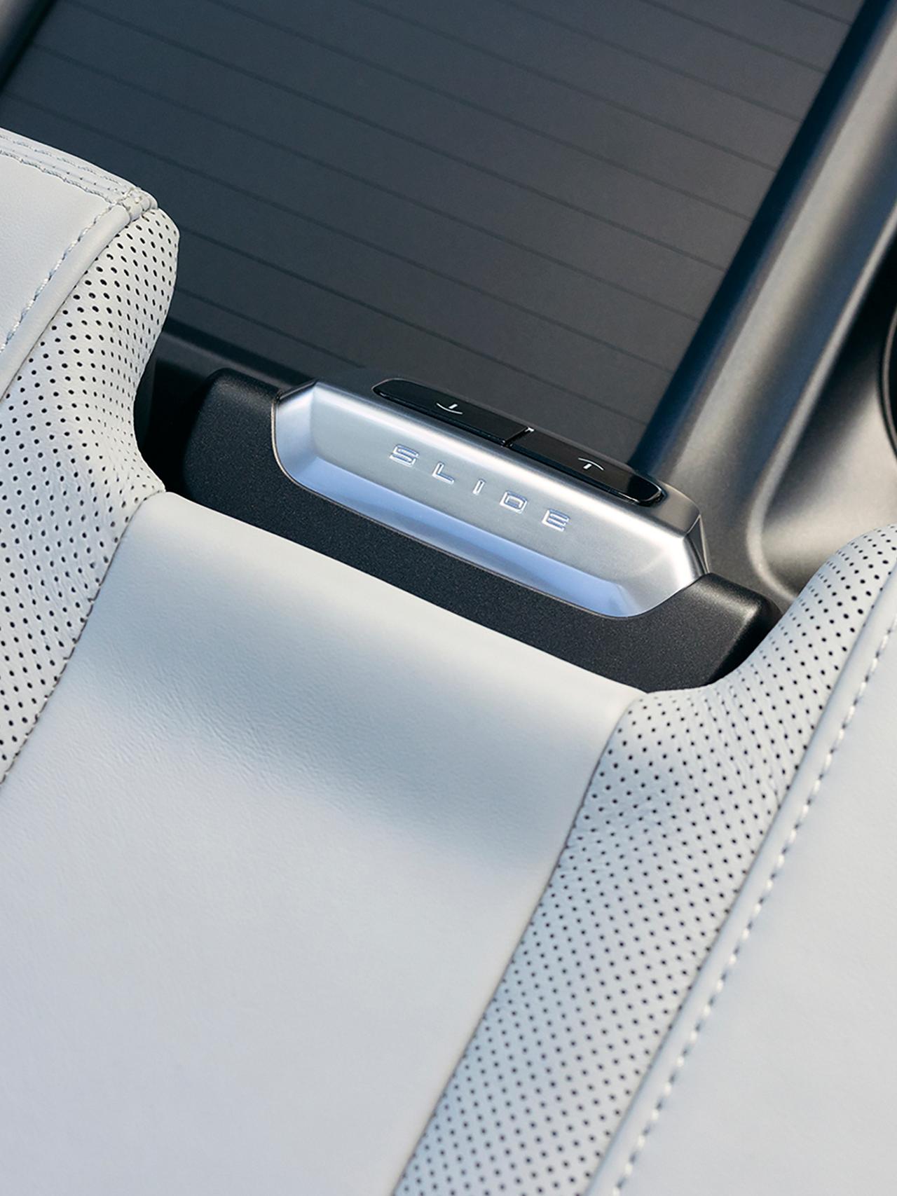 Console électrique Flex en option dans un VUS Ford Expedition® 2027