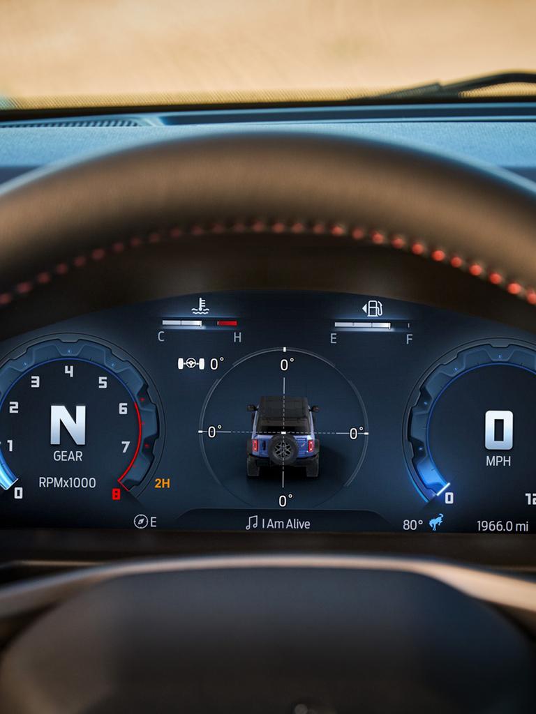 Intérieur du Ford Bronco® 2026 montrant le levier de vitesses sur un tableau de bord