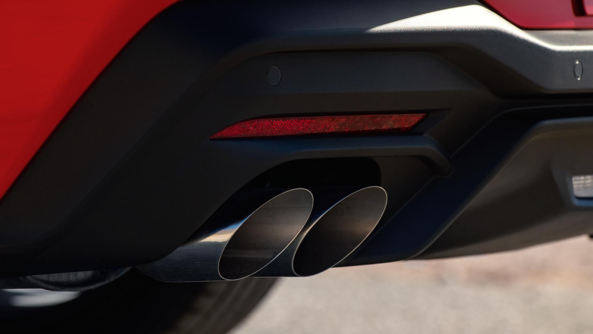 Ford Mustang® 2026 avec échappement de performance à soupape active en option avec embouts chromés quadruples