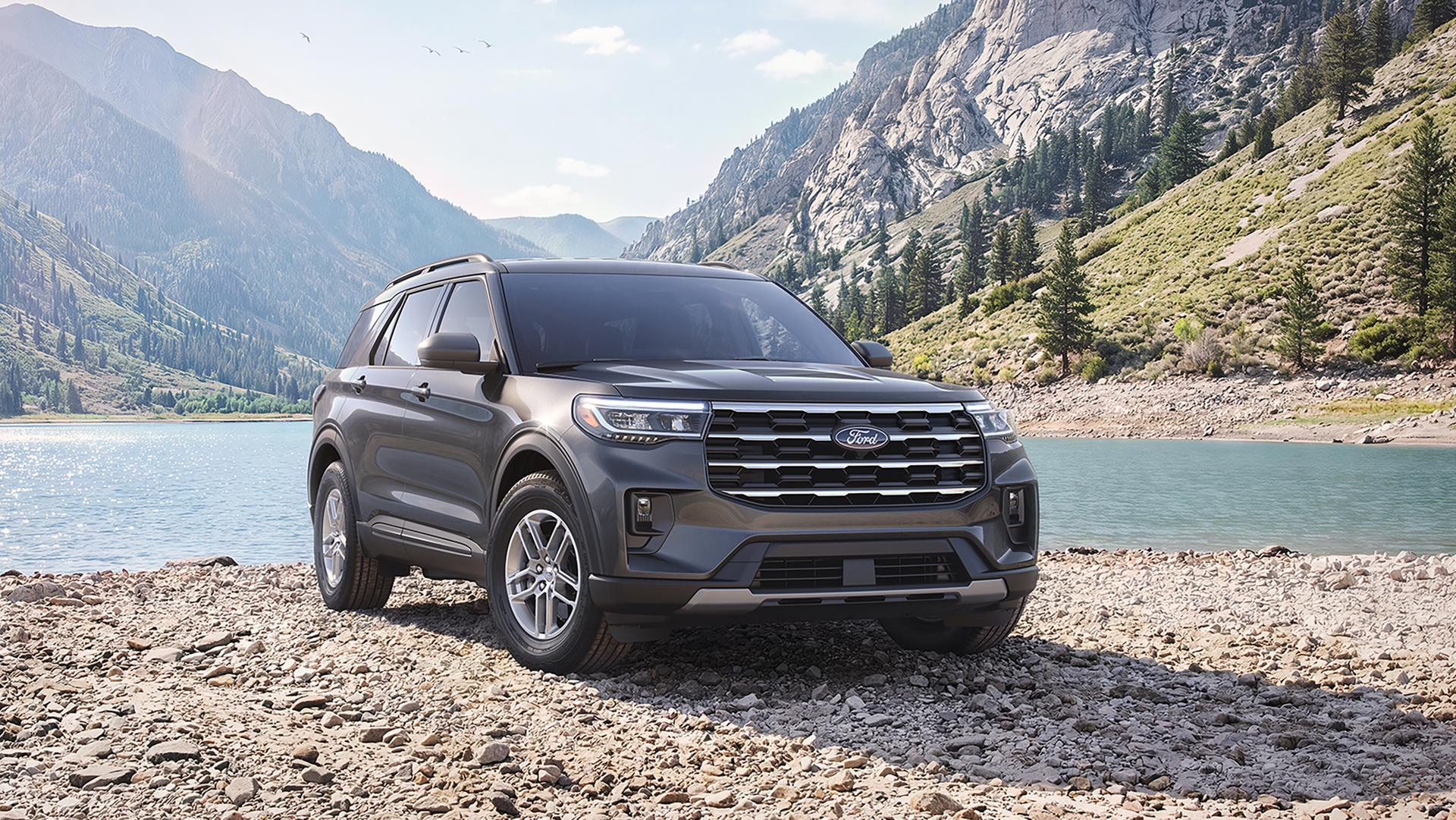 Un VUS Ford Explorer® Active 2027 équipé de l'ensemble confort Active en option