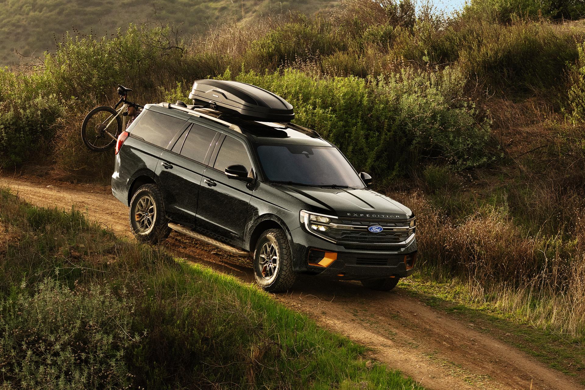 VUS Ford Expedition® Tremor® 2027, avec porte-vélos et barres de toit disponibles en option