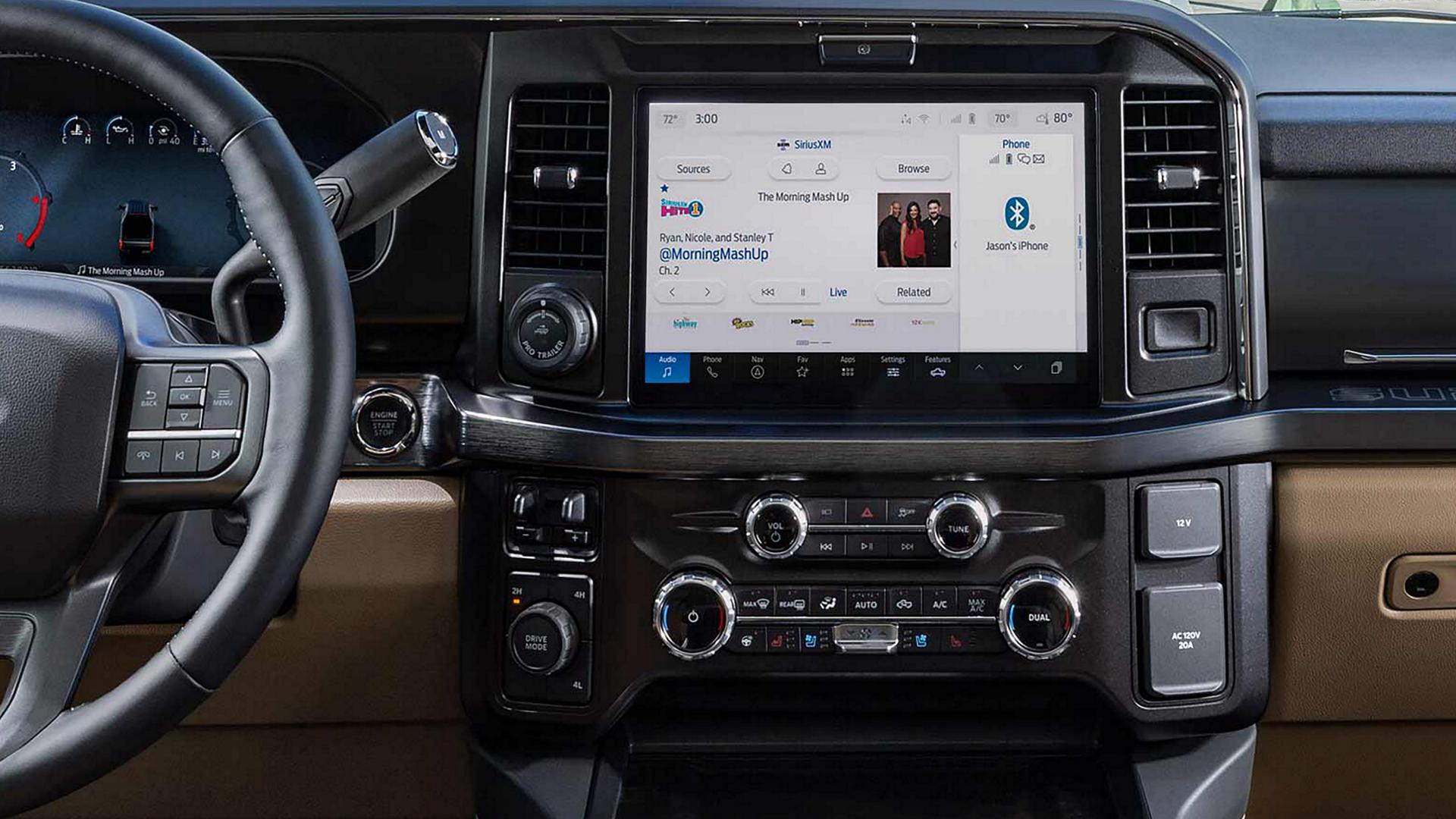 Vue intérieure d’un Ford Super Duty® F-350® 2026 avec l’ensemble ultime Lariat®