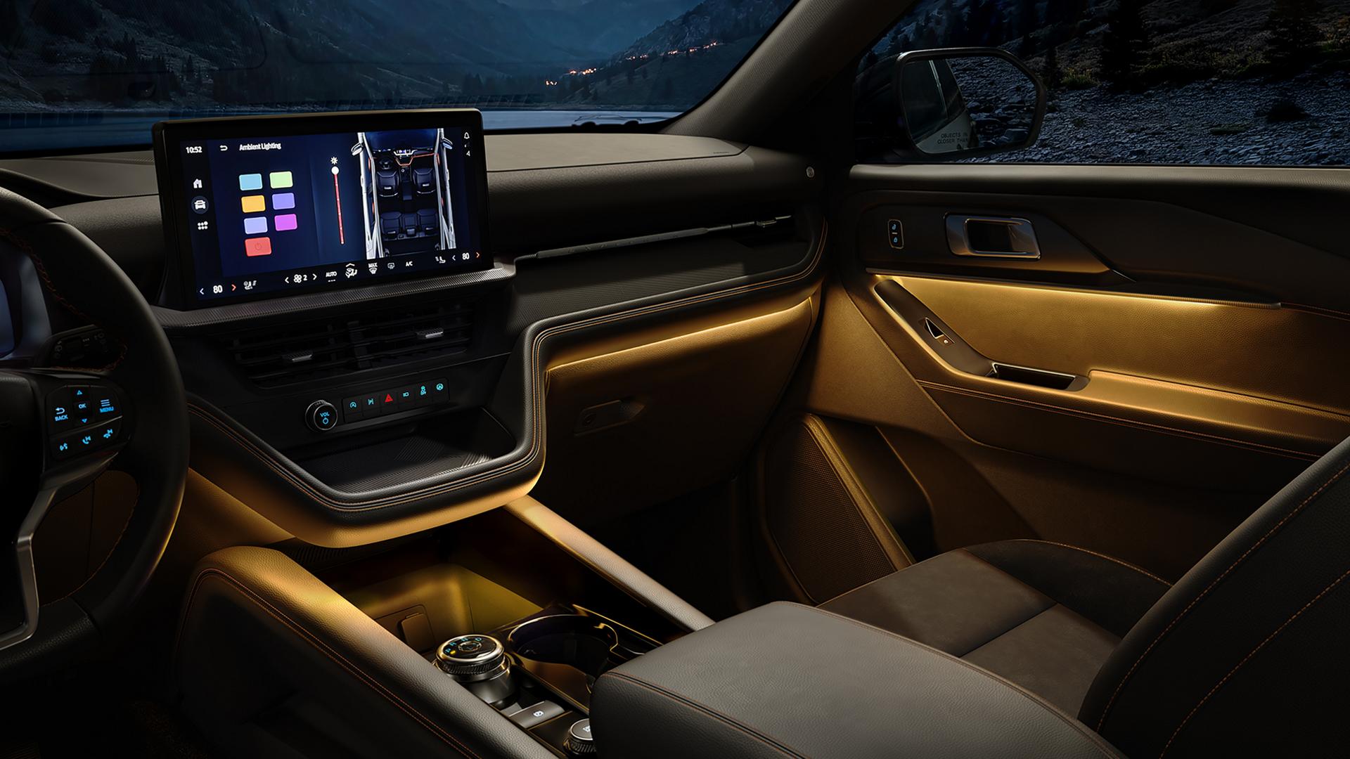 L'intérieur d'un VUS Ford Explorer® Tremor® 2027 équipé de l'ensemble commodité Tremor en option