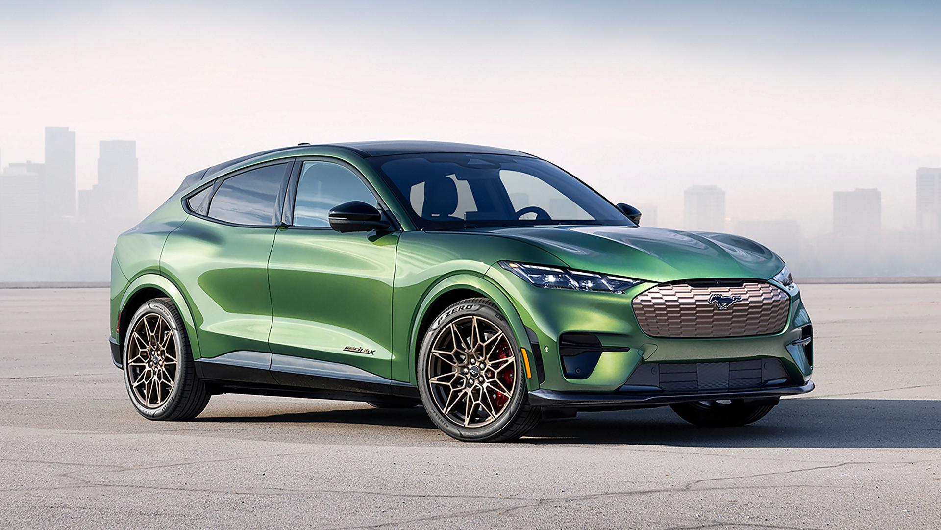 Ford Mustang Mach-E® 2025 équipée de l’ensemble décor bronze 