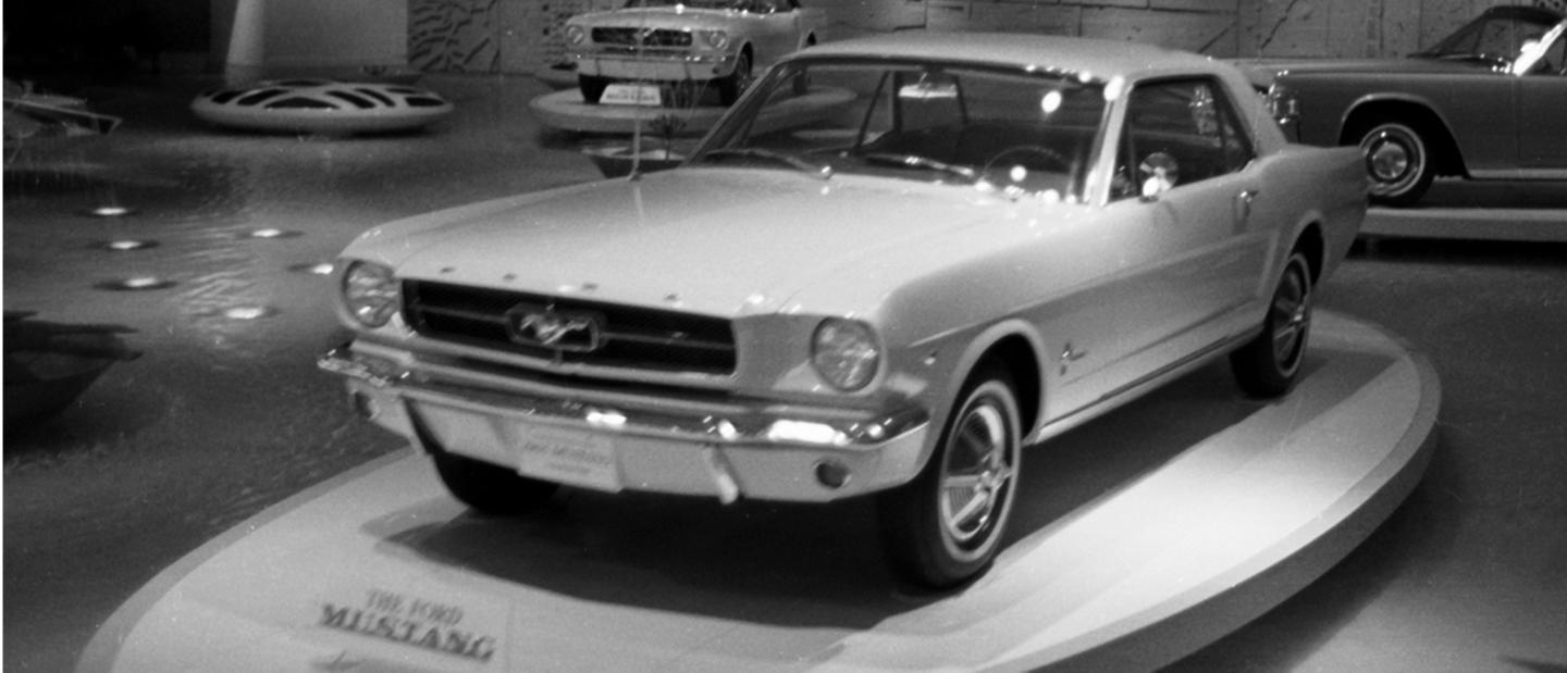 La Ford Mustang 1964. 