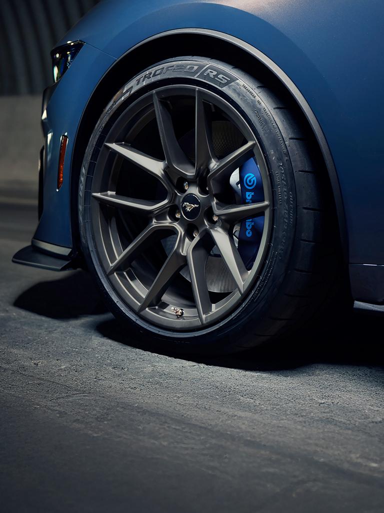 Ford Mustang Dark Horse® Coupé 2026 avec roues de 19 po et système de freinage Brembo™