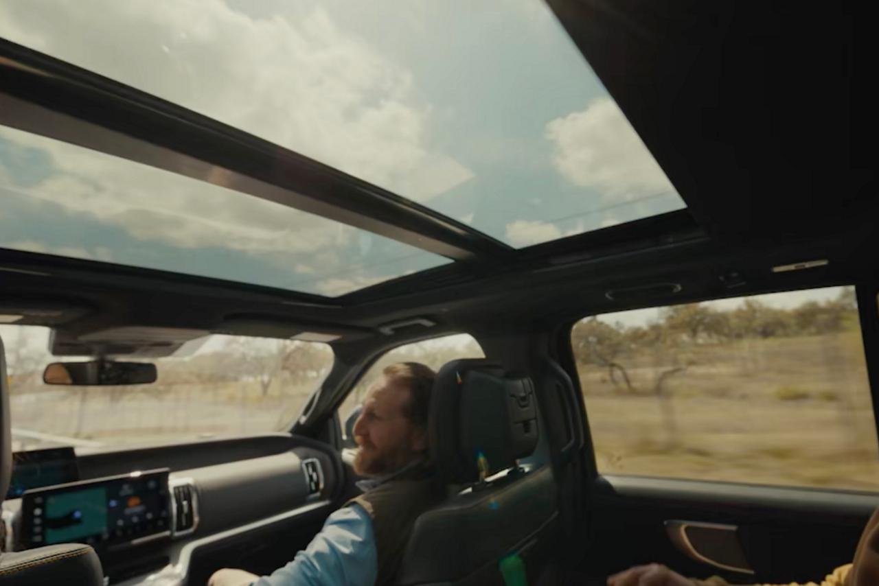 Toit panoramique Vista® en option sur le VUS Ford Expedition® 2027