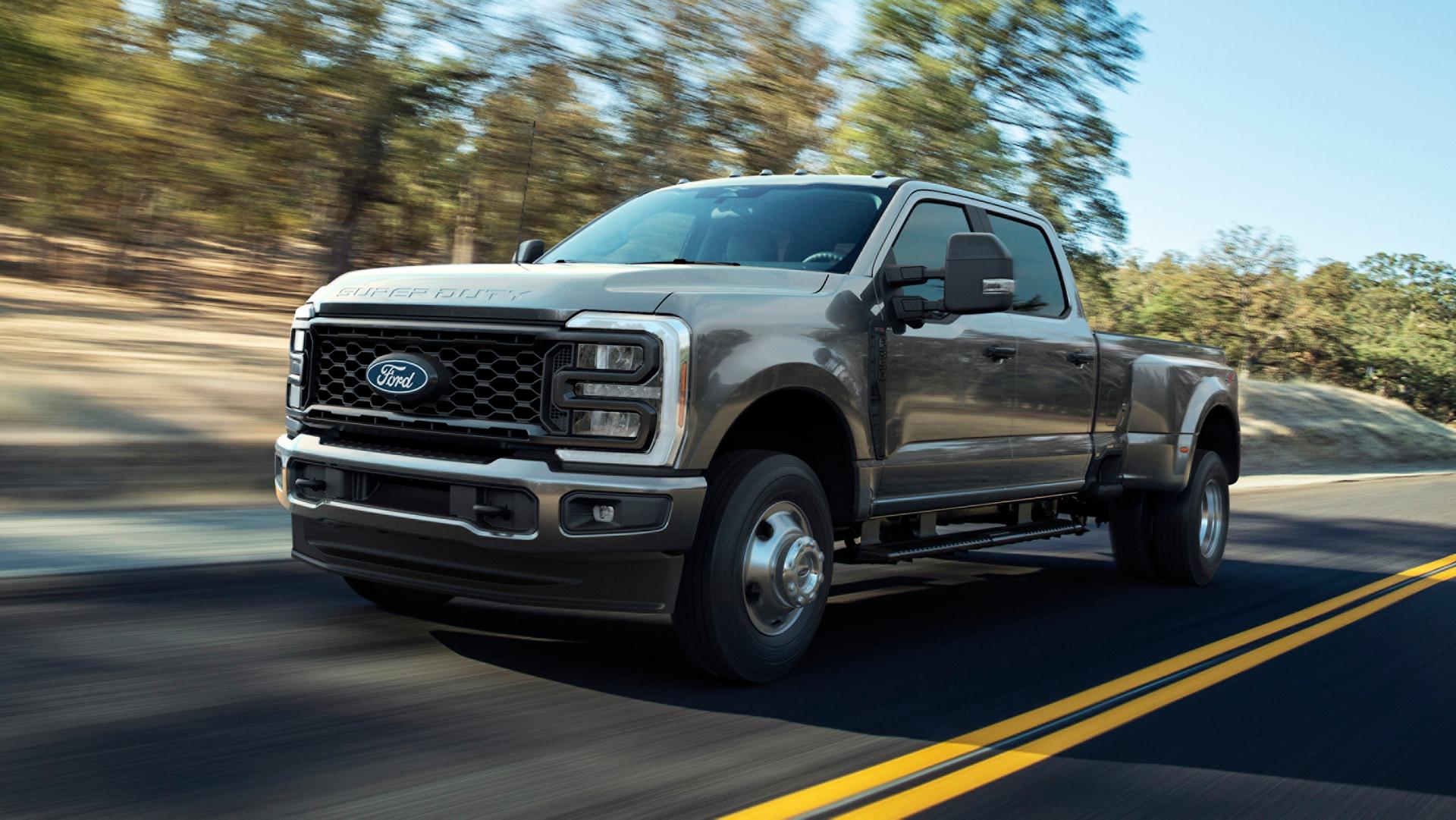 Ford Super Duty® F-250® 2027 avec ensemble décor STX®