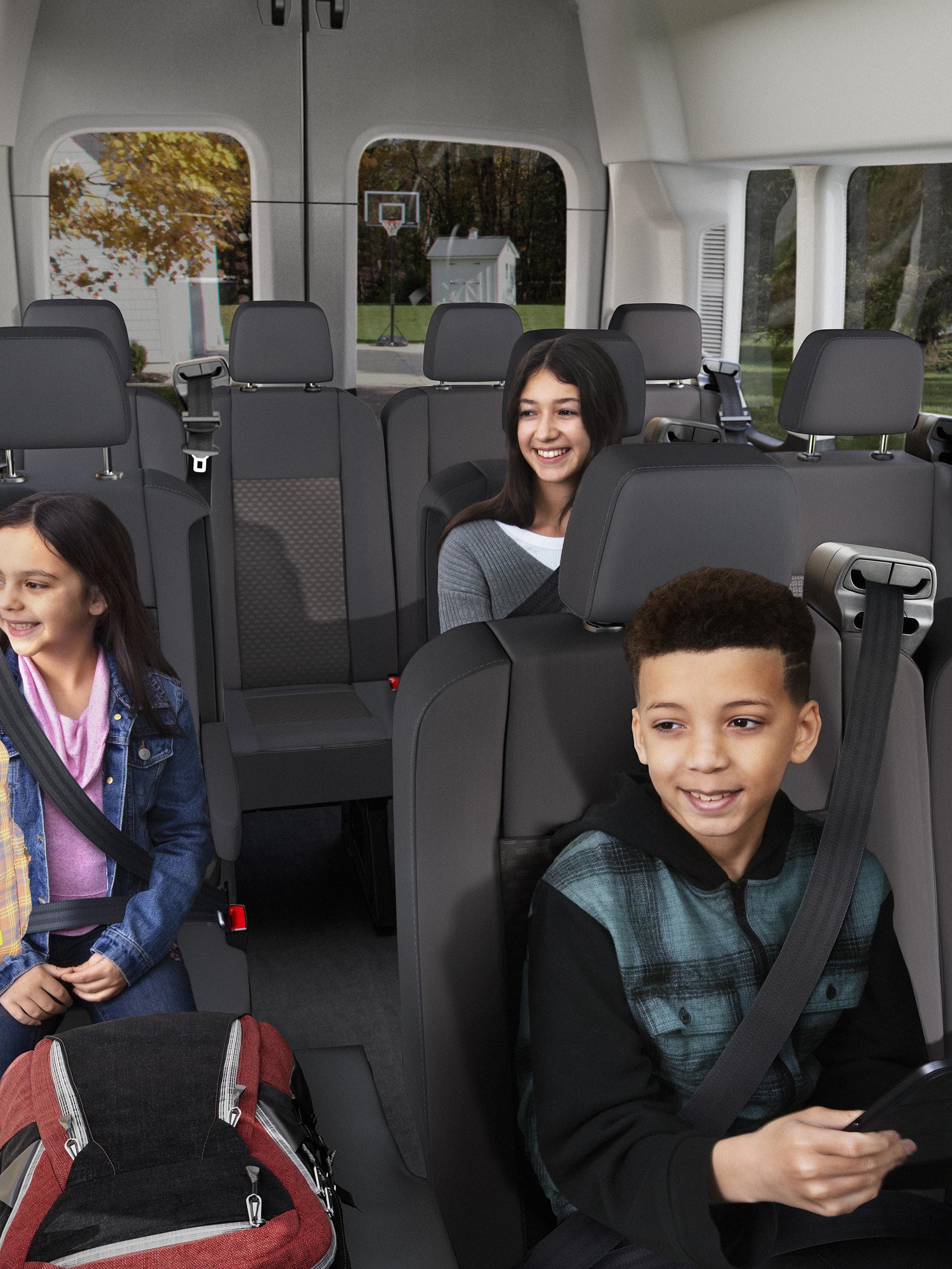Les configurations de sièges des fourgonnettes utilitaires et de transport pour passagers Ford Transit® 2027