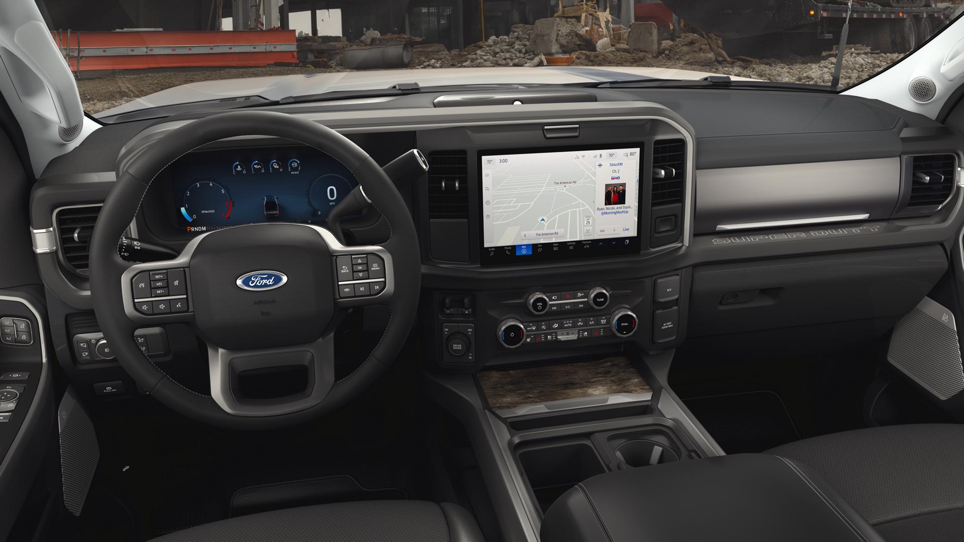 Gros plan de l’écran d'affichage central du Ford Super Duty® à châssis-cabine 2026