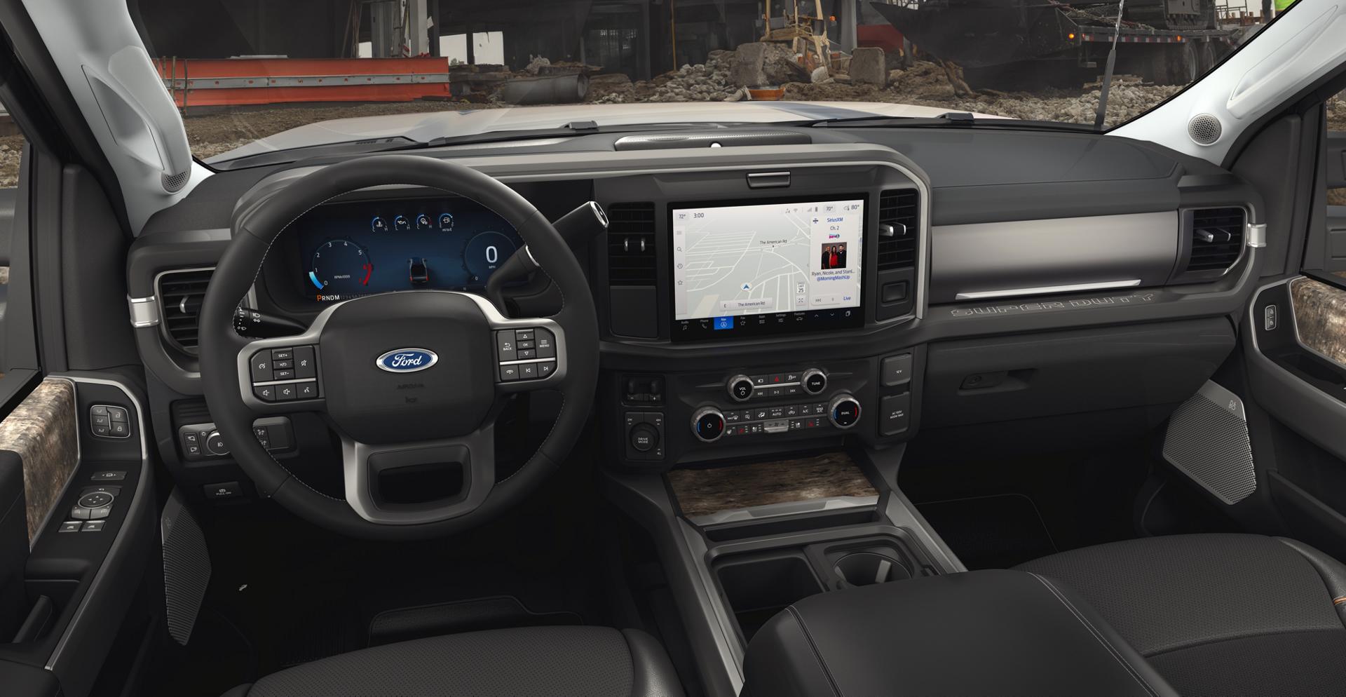 Gros plan de l’écran d'affichage central du Ford Super Duty® à châssis-cabine 2026