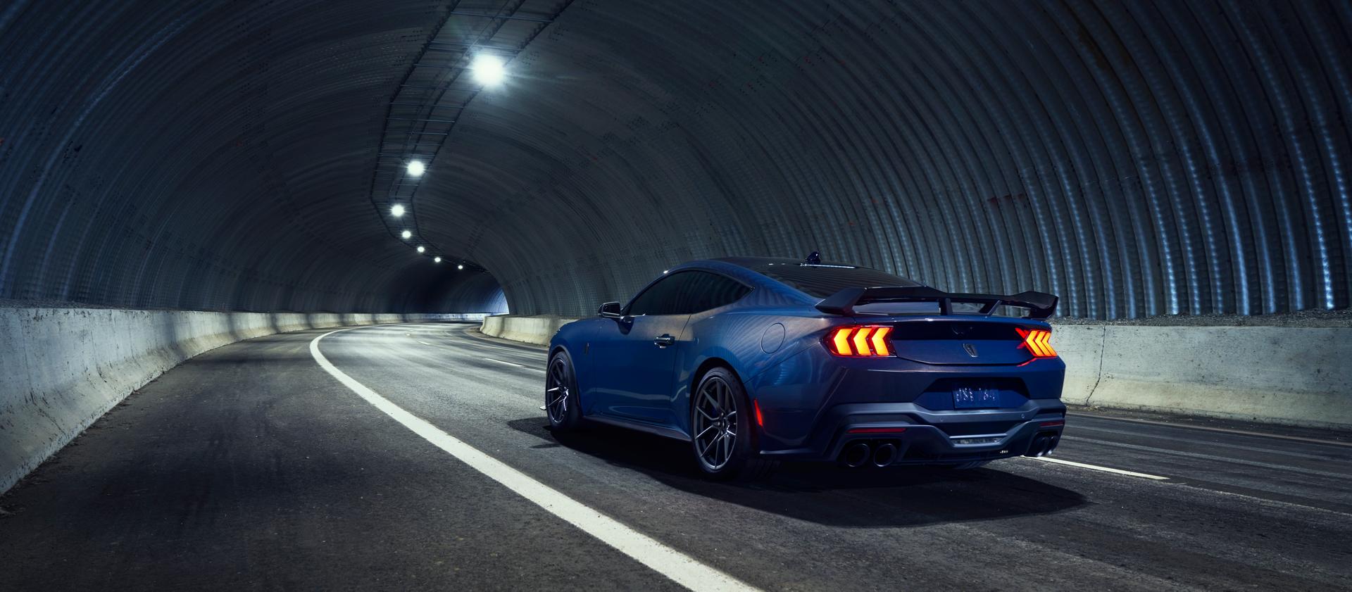 La Mustang Dark Horse.